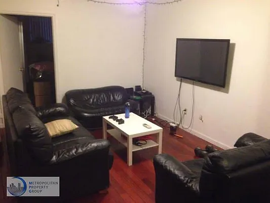 Rented by Metropolitan Property Group | media 27