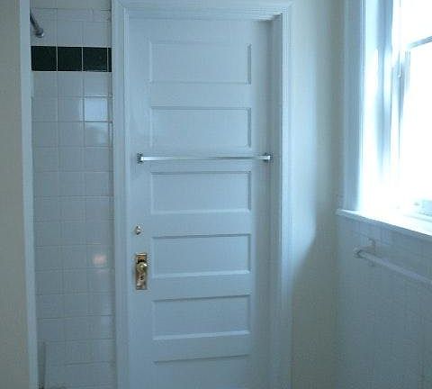 2nd image of 315 N Boulevard APT 1