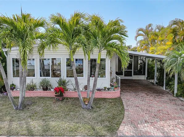 19 Del Prado Dr, Englewood, FL 34223