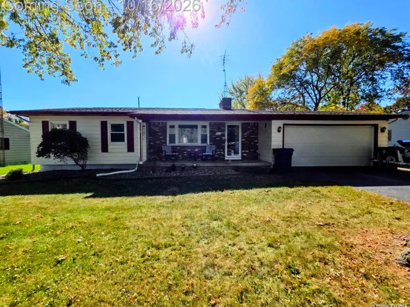 7215 Calkins Rd, Flint, MI 48532