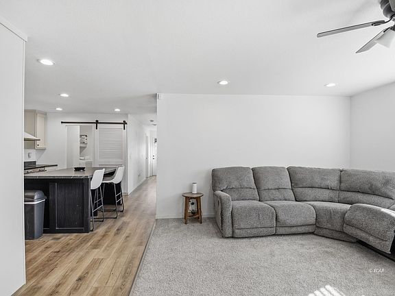 5th image of 5731 Sulphur Spring St