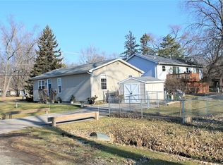 26165 W Rollins Rd, Ingleside, IL 60041