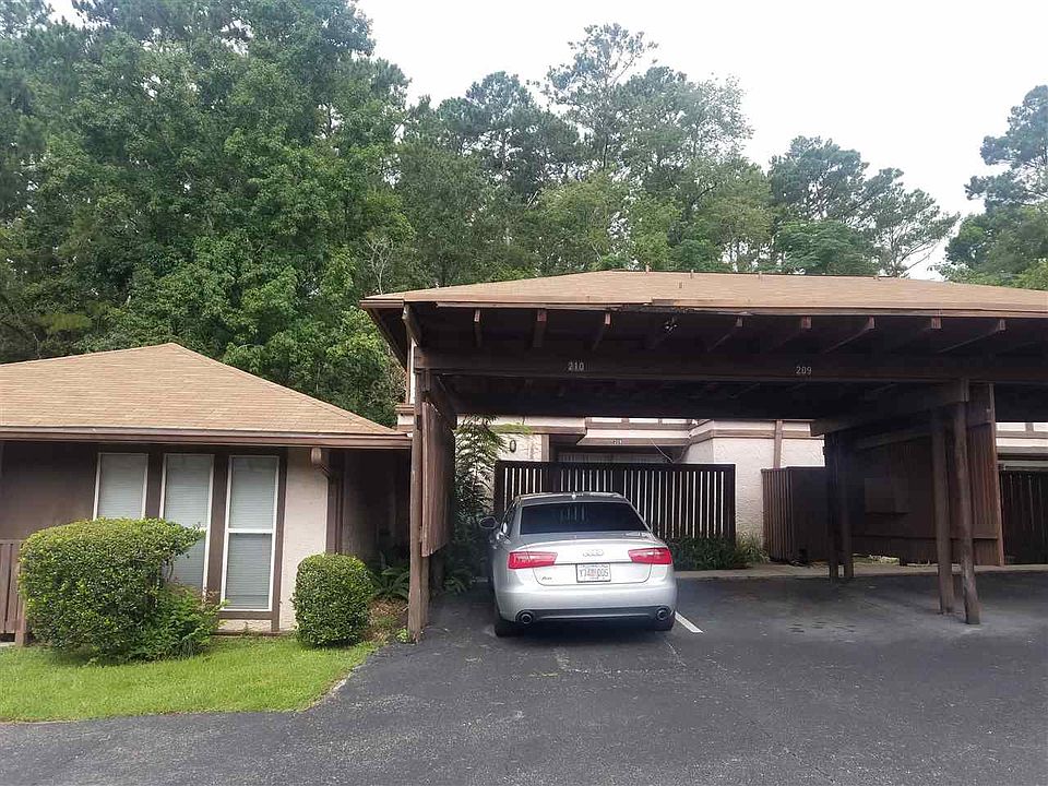 1st image of 209 Westwood Dr