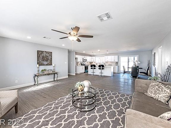 4th image of 1560 Latigo Dr