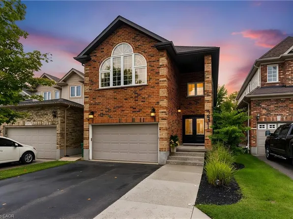 231 Steepleridge St, Kitchener, ON N2P 2W1