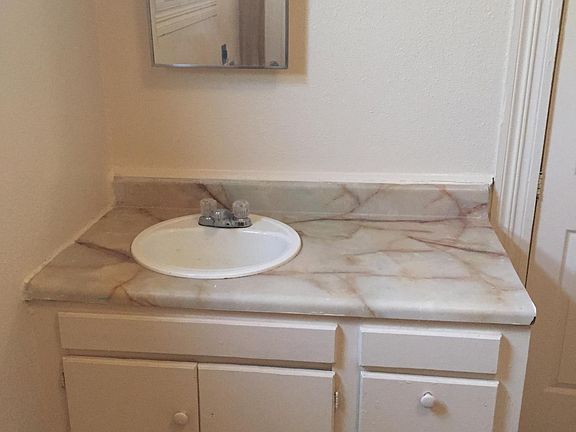 4th image of 414 McKinley Ave APT 2