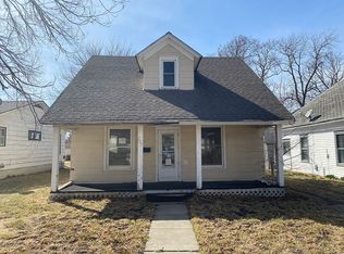 707 N C St, Herington, KS 67449