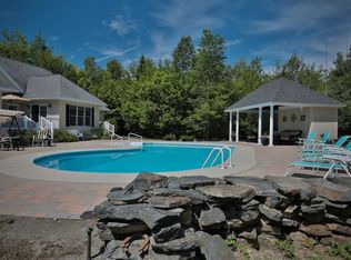 4 Mount Carter Dr, Gorham, NH 03581