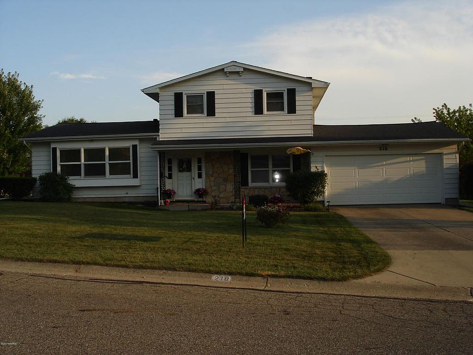 1st image of 218 Tree Haven Ln