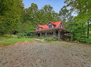 242 Old Quarry Rd, Hendersonville, NC 28791