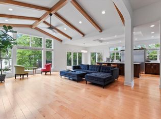 7213 W Wind Lake Rd, Wind Lake, WI 53185