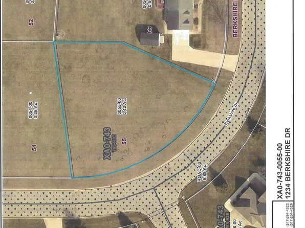 1234 Berkshire Ct, Adrian, MI 49221