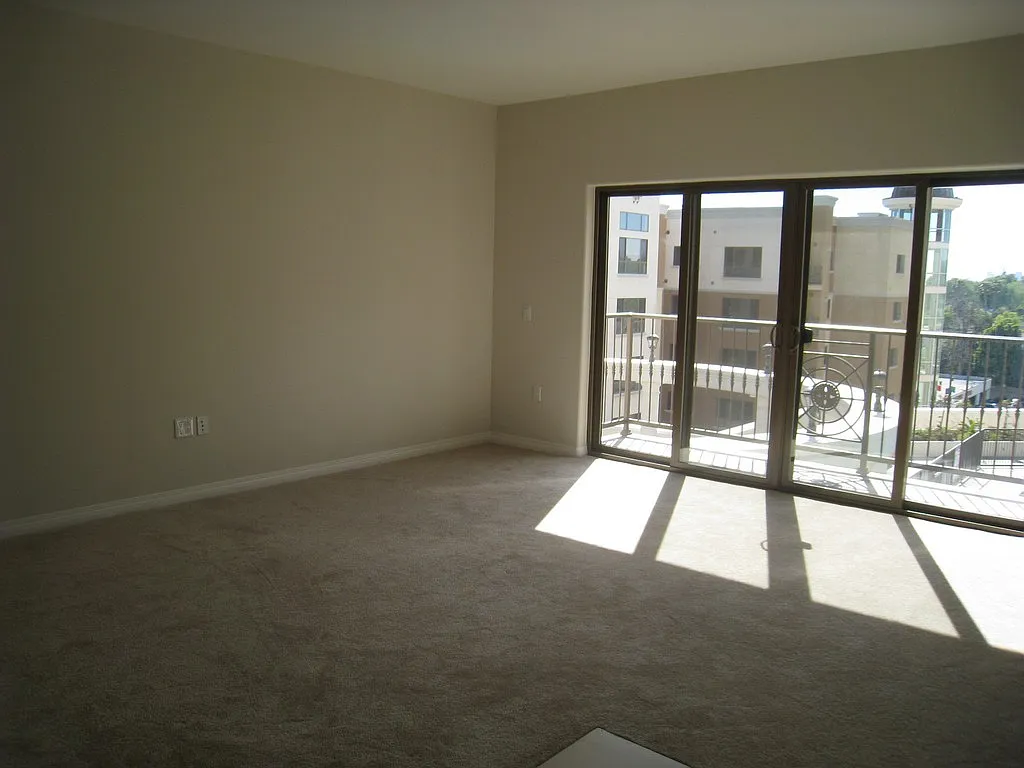 2 bed, 1456 sqft, $3,200 — Photo 3