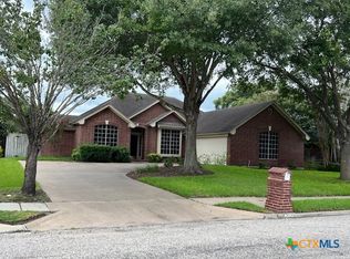 202 Kelly Dr, Victoria, TX 77904