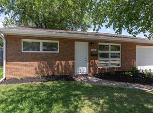 1480 W 29th St, Davenport, IA 52804