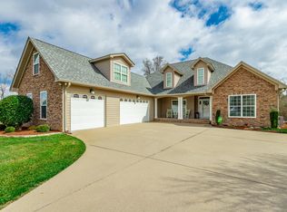 8168 Trout Lily Dr, Ooltewah, TN 37363