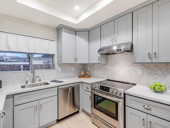 2nd image of 3133 Bagworth Ct