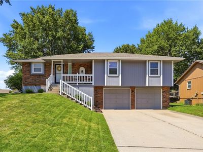 1100 NE Deerbrook Ter, Lees Summit, MO, 64086