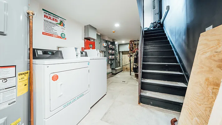 Rented by Nooklyn NYC LLC | media 45