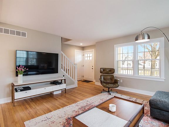 2nd image of 1206 Belmar Pl