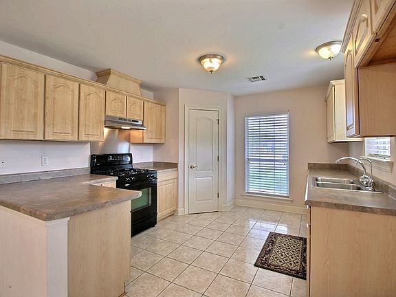 3rd image of 152 S Bayou Estates Dr