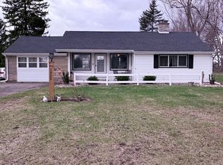 1920 Red Bud Trl S, Niles, MI 49120