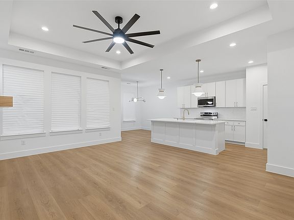 4th image of 4618 Spring Garden Rd