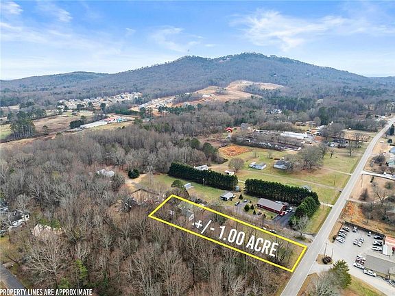 2nd image of 2000 Dr Bramblett Rd