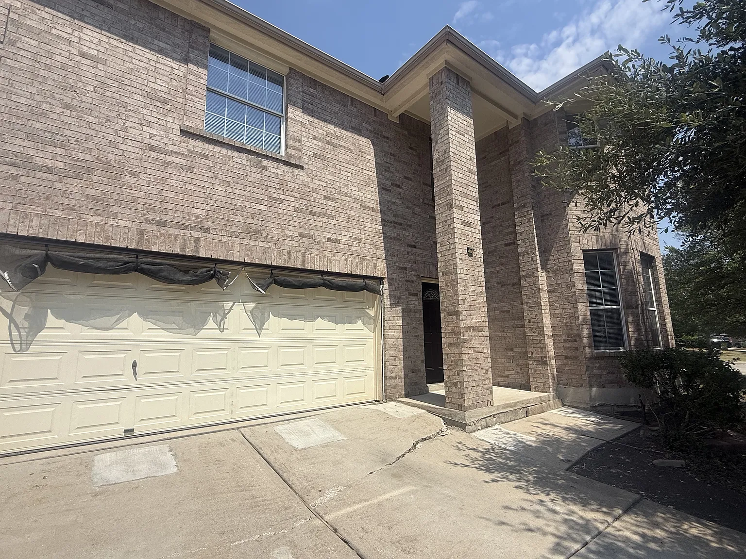 811 Shadow Creek Boulevard - 1 — Photo 3