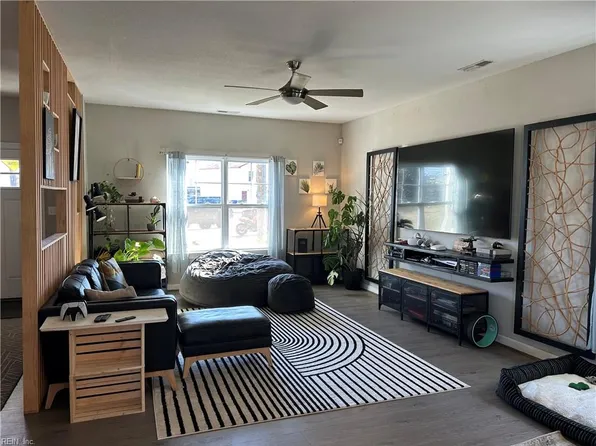 3126 Cape Henry Ave, Norfolk, VA 23509