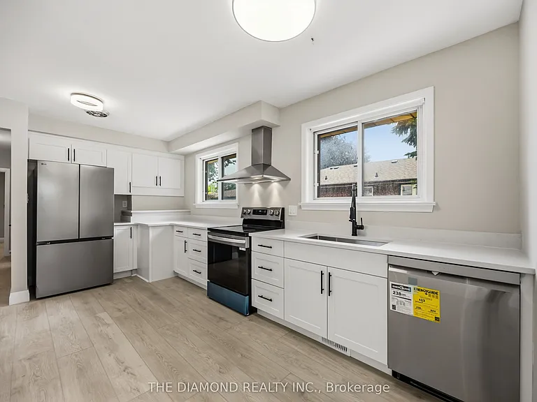 21 Jardine Pl — Photo 9