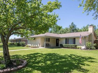 2916 Melmar Park St, Commerce, TX 75428