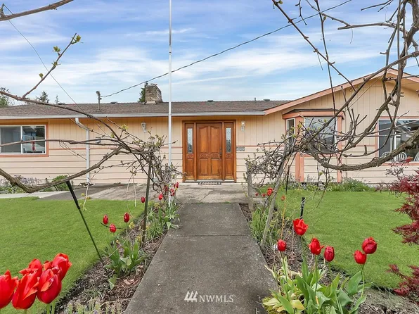188 S Naches St, Buckley, WA 98321