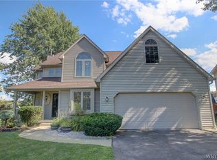 6131 Versailles Rd, Lake View, NY 14085