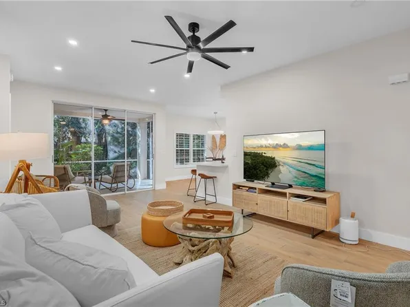 1025 Egrets Walk CIR #103, NAPLES, FL 34108