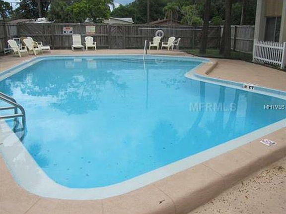 4th image of 379 47th Ave N APT 101