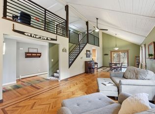 6 Madison Ave, Southampton, MA 01073