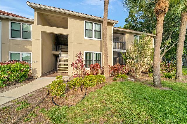 1st image of 4049 Crockers Lake Blvd #25