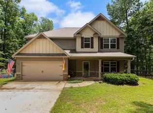 137 S Lake Dr, Ellerslie, GA 31807