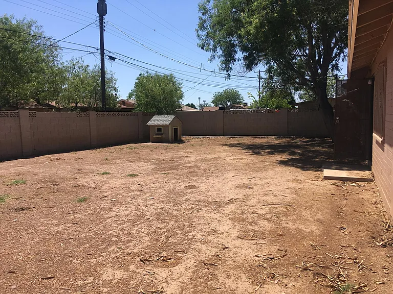 3113 N 43rd Dr — Photo 10