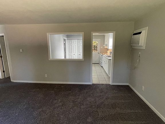 3rd image of 126 N Rose Ave