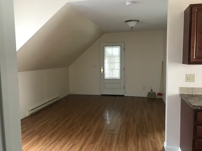 108 Pleasant Beach Rd #2 — Photo 3