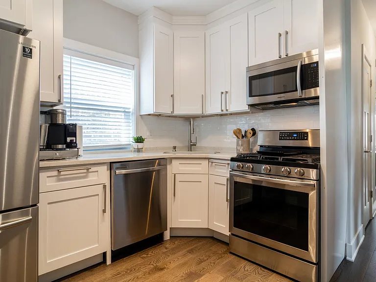 3147 N Ridgeway Ave #1 — Photo 11