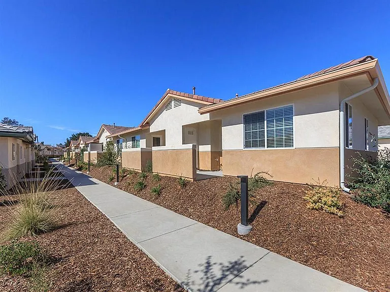 Heritage II Luxury Senior Apts — Photo 6