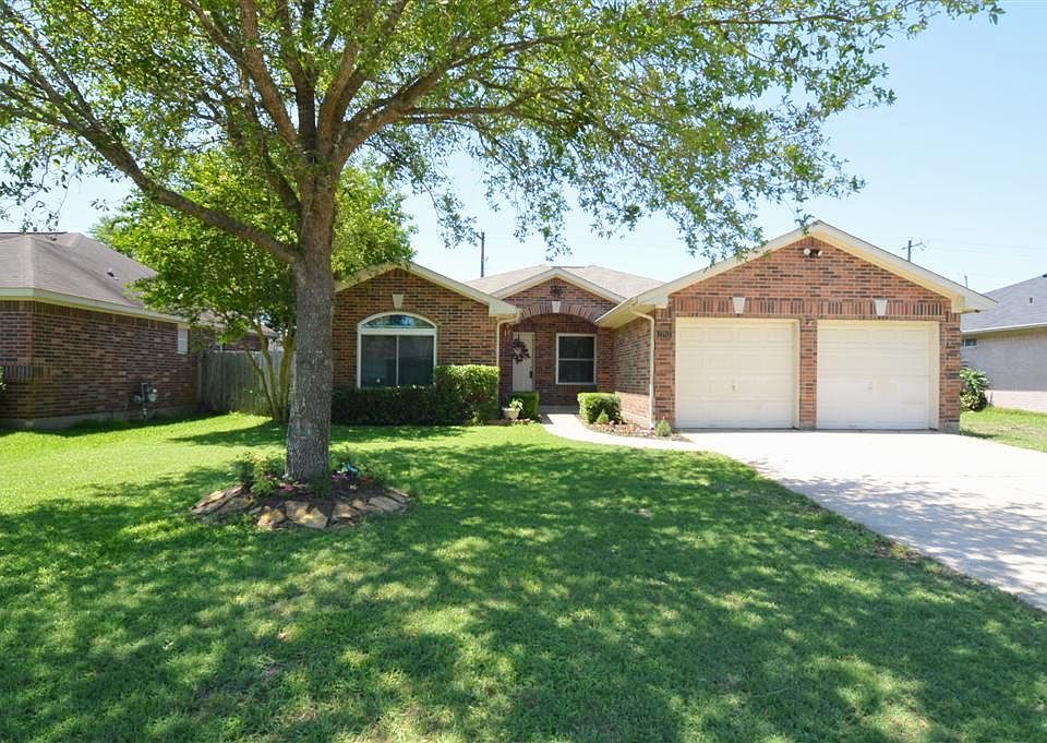 1st image of 2703 Quail Run Dr