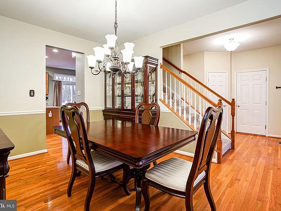 5th image of 1734 Allerford Dr