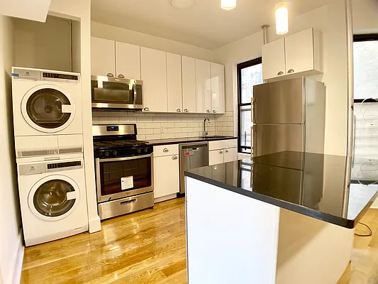 Rented by Bohemia Realty Group | media 3