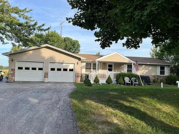 12953 Lavigne Rd, La Salle, MI 48145