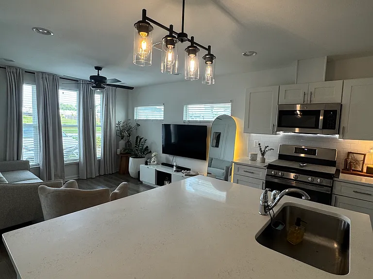 3605 Meadow Vista Ln — Photo 8