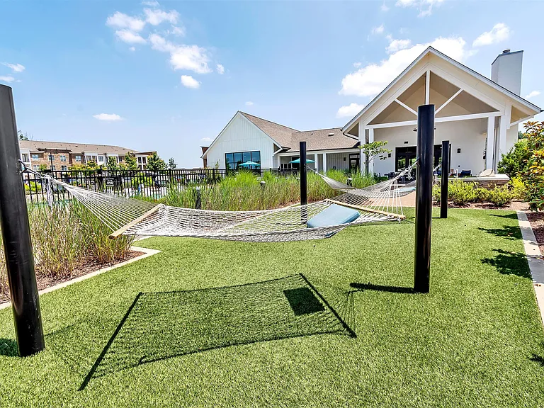 Pointe at Research Park Apartments — Photo 44